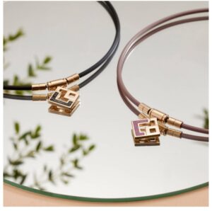 磁気ネックレスで血流改善！コリをほぐすColantotte（コラントッテ）